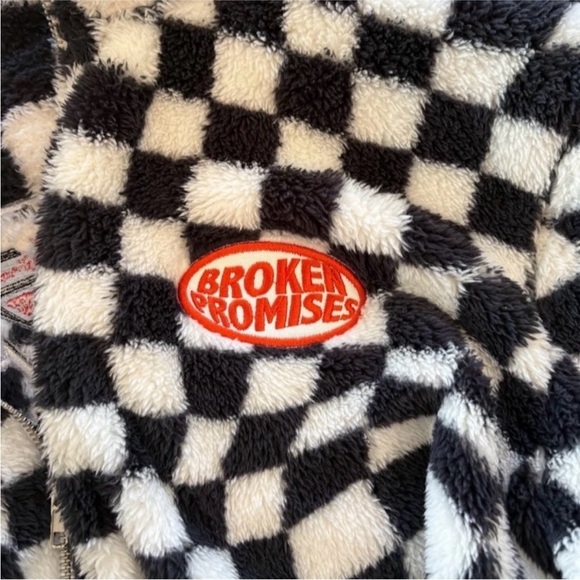 Broken Promises NWT Black and White Checkered Fleece Full Zip Jacket 🏁 - Picture 6 of 8